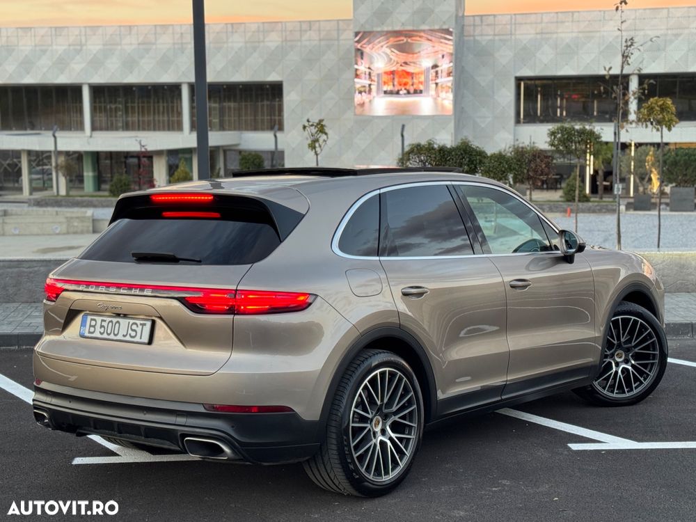 Porsche Cayenne Standard - 4