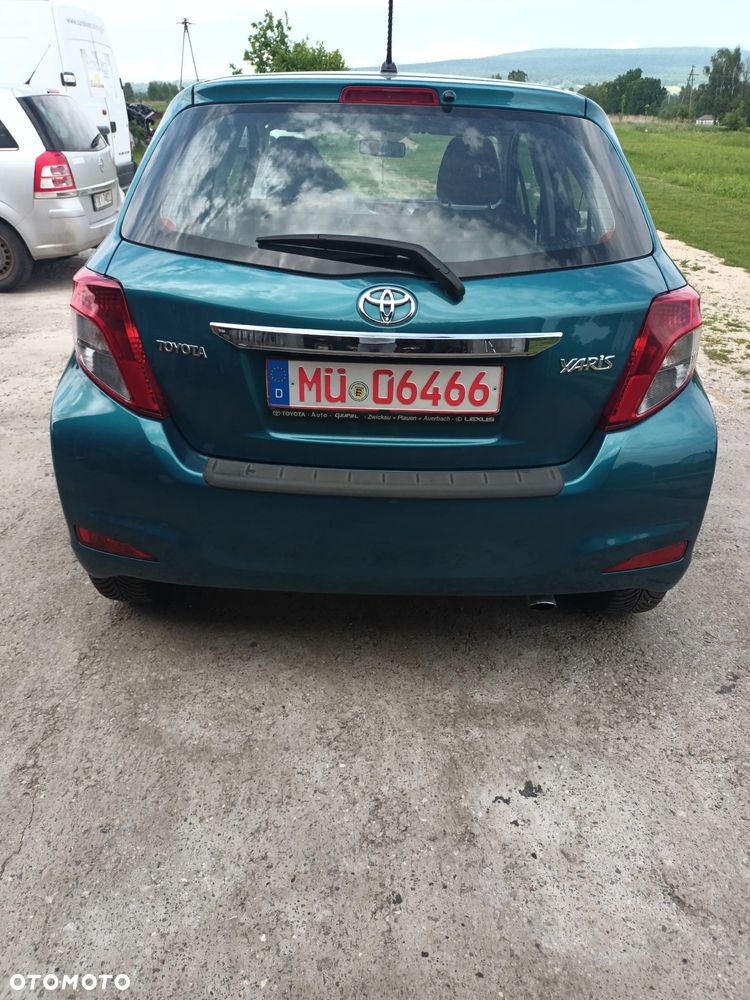 Toyota Yaris 1.33 VVT-i Executive - 6