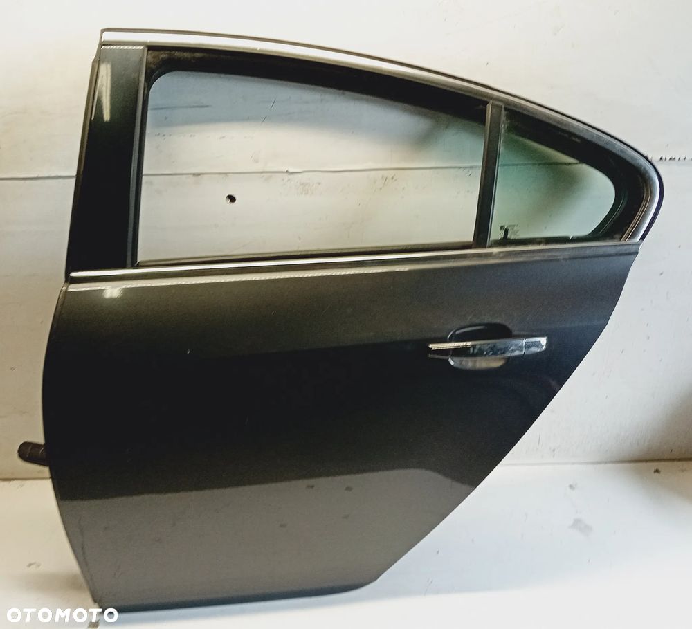 Drzwi lewe tył Opel Insignia A HB - 1