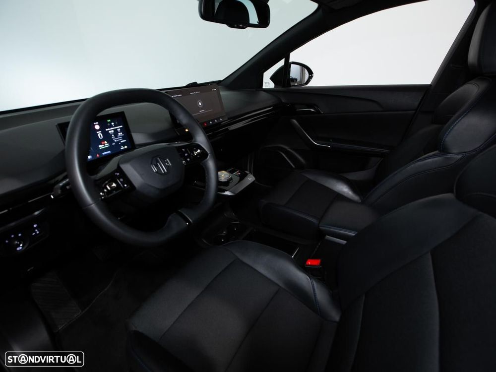 MG MG4 64 kWh Luxury - 7