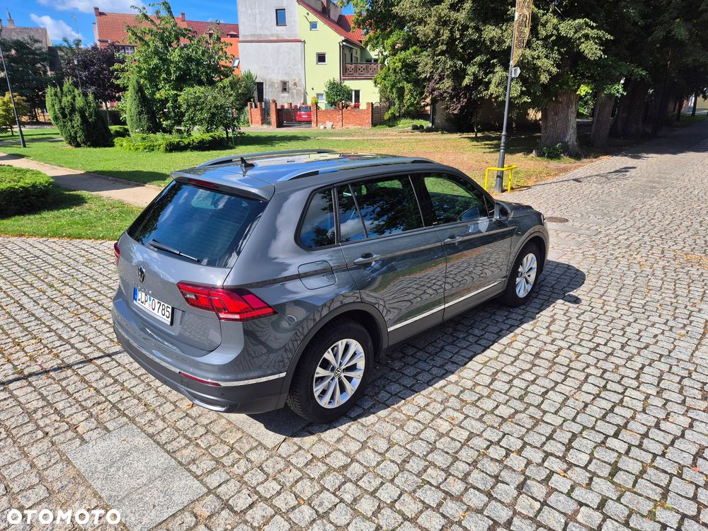 Volkswagen Tiguan - 31