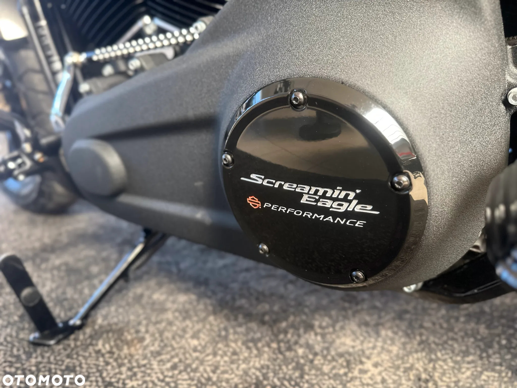 Harley-Davidson Softail Fat Bob - 29