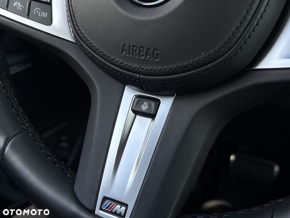 BMW Seria 3 320d xDrive - 12