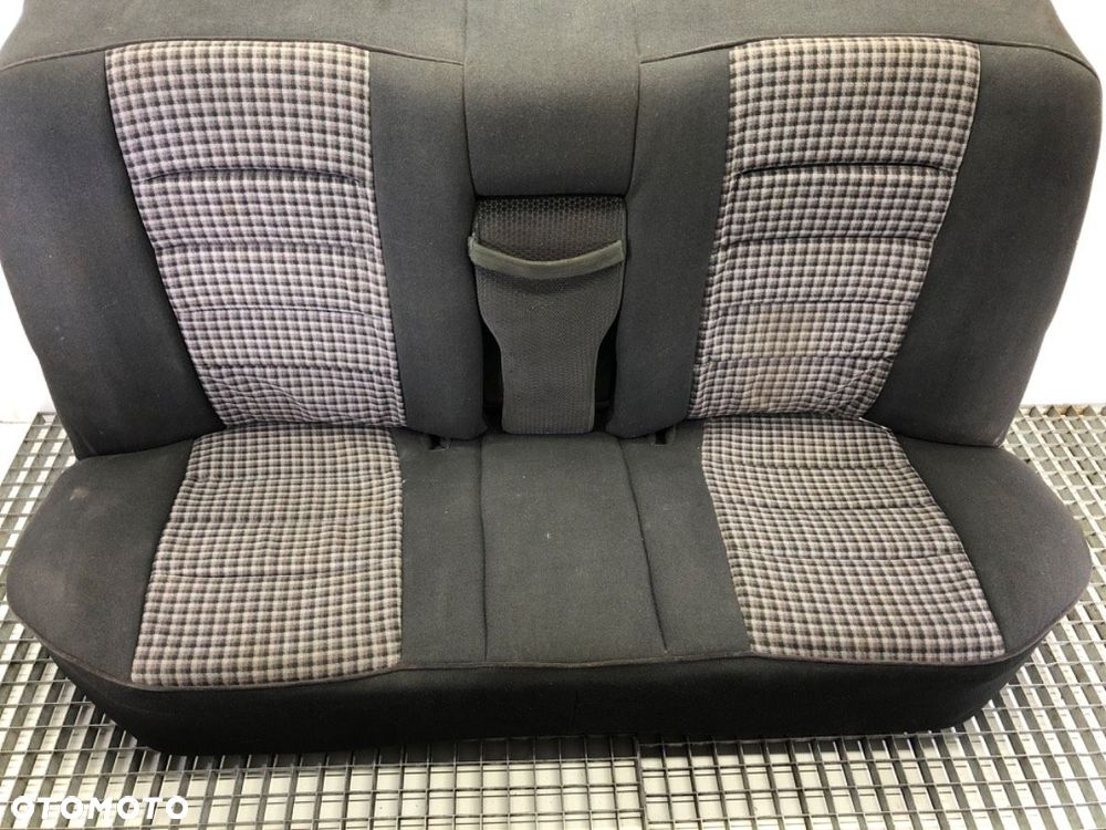 KANAPA DRUGI RZĄD  MERCEDES-BENZ 124 sedan (W124) 1984 - 1993 300 D (124.130) 80 kW [109 KM] olej - 4