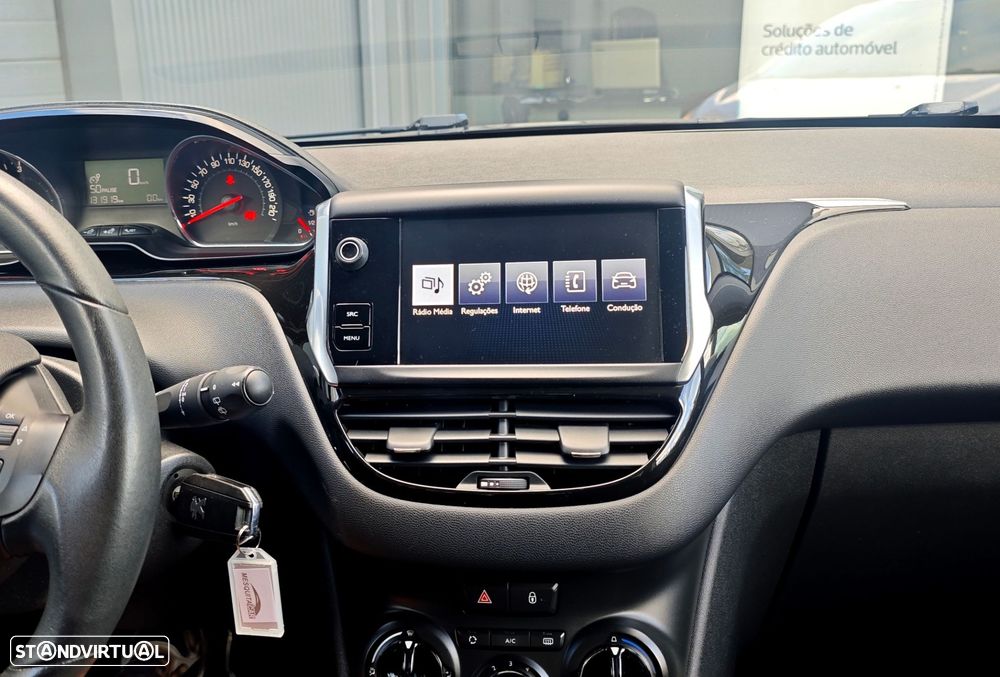 Peugeot 208 1.4 HDi SE Style - 19