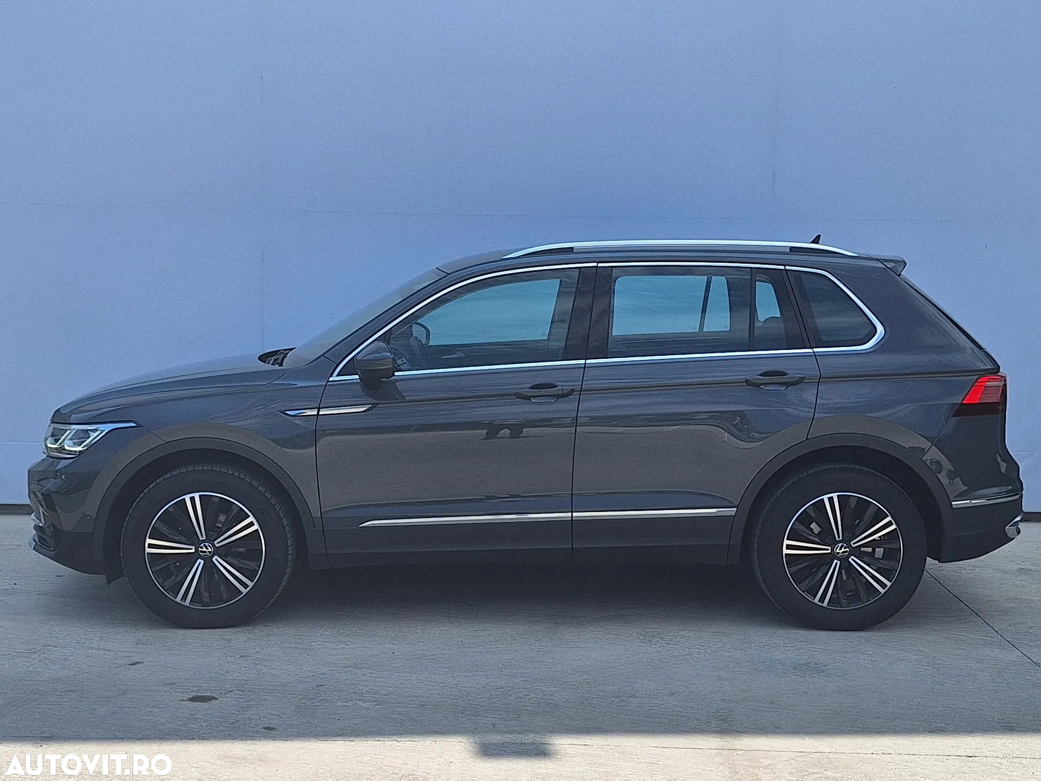 Volkswagen Tiguan 2.0 TDI SCR 4MOTION DSG Elegance - 2