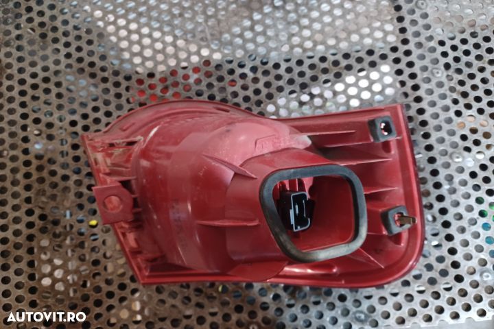 Lampa / Tripla stop dreapta pe aripa 3C9945096N Volkswagen VW Passat - 4