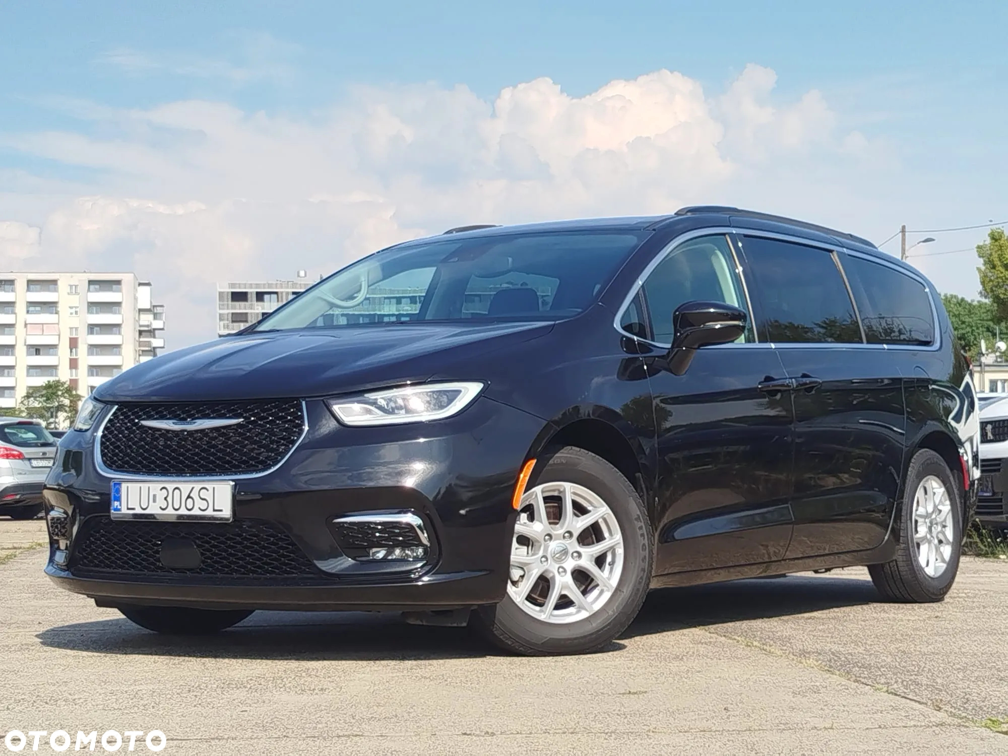 Chrysler Pacifica - 3