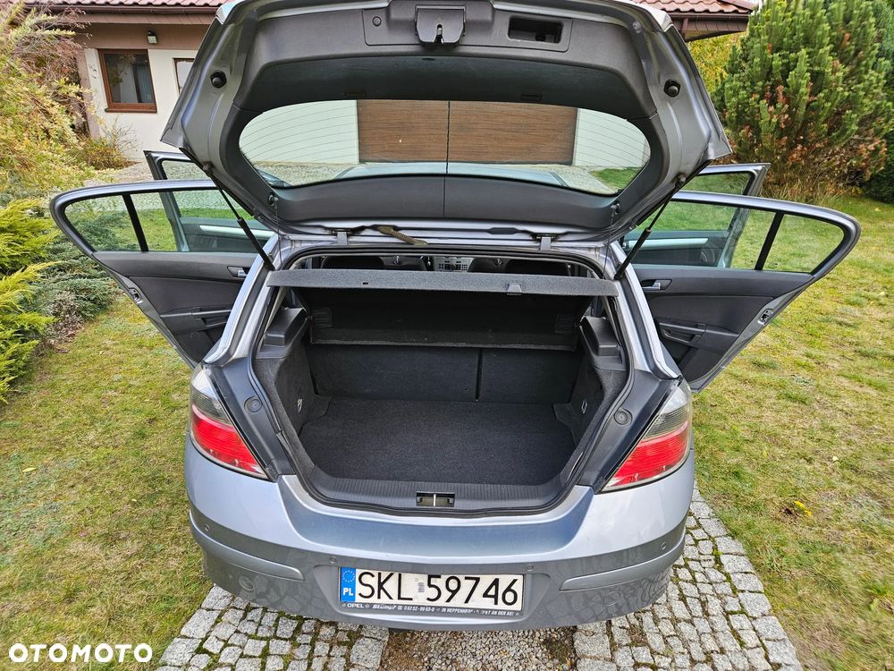 Opel Astra III 1.4 Enjoy - 12