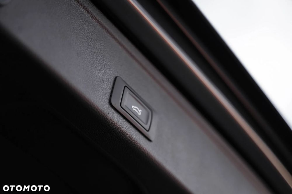 Audi A4 Avant 40 TDI quattro S tronic - 23