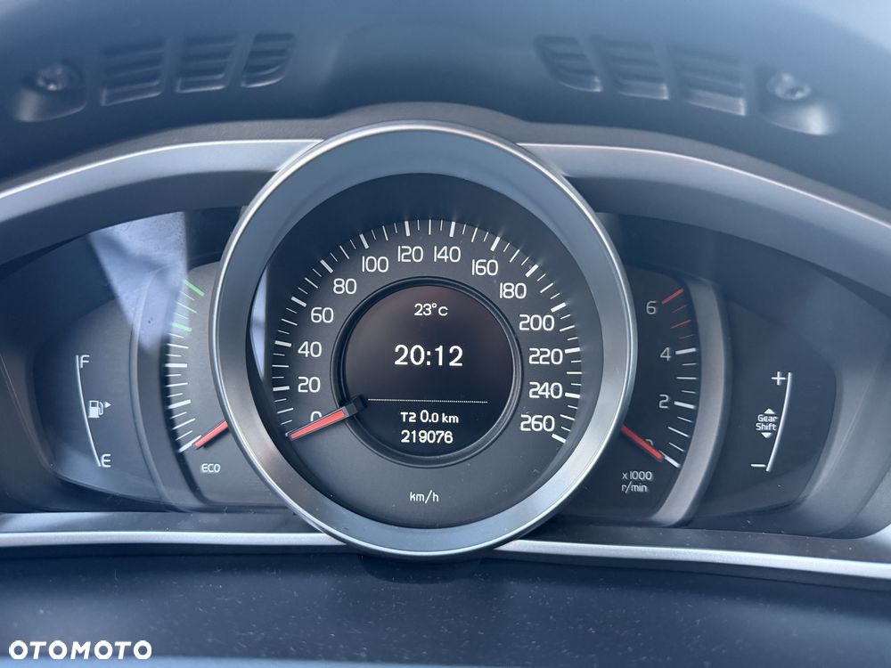 Volvo V40 2015 photo 5
