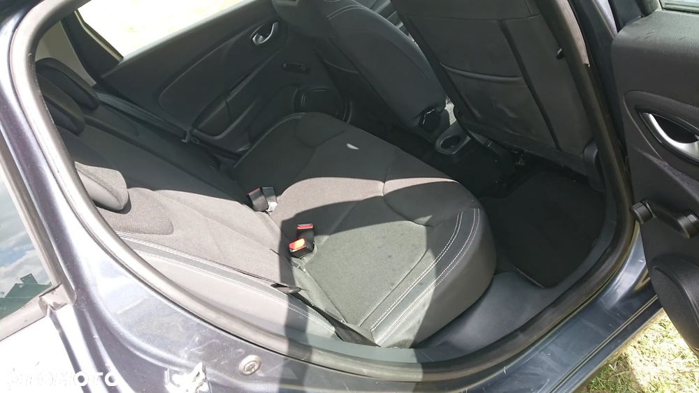 Renault Clio - 24
