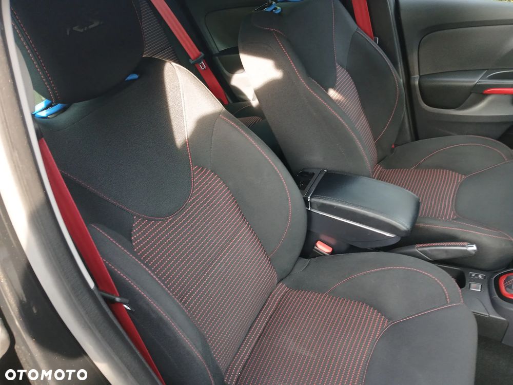 Renault Clio - 23