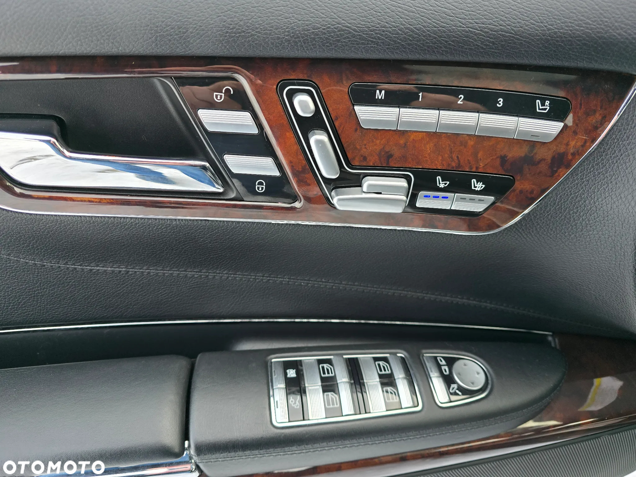 Mercedes-Benz CL 63 AMG 7G-TRONIC - 24
