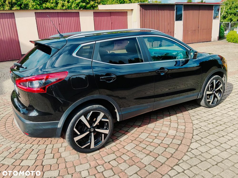 Nissan Qashqai 1.6 DCi 4x4 Tekna - 2