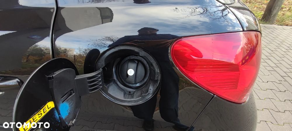 Peugeot 207 1.4 HDi Trendy - 27