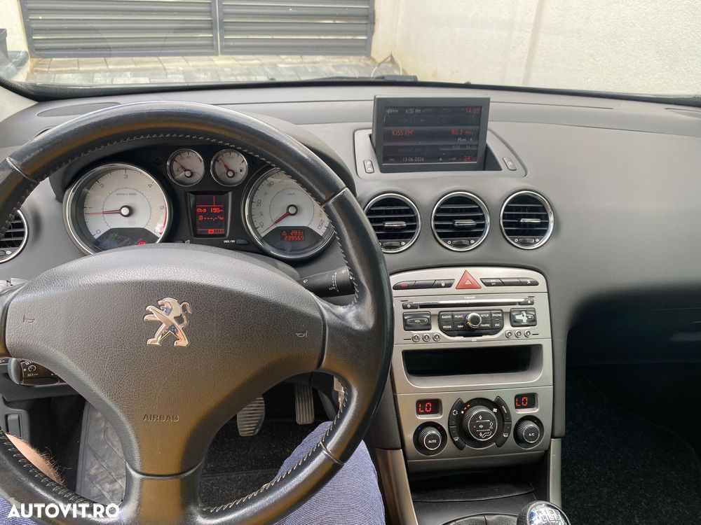 Peugeot 308 1.6HDi Confort Pack - 3