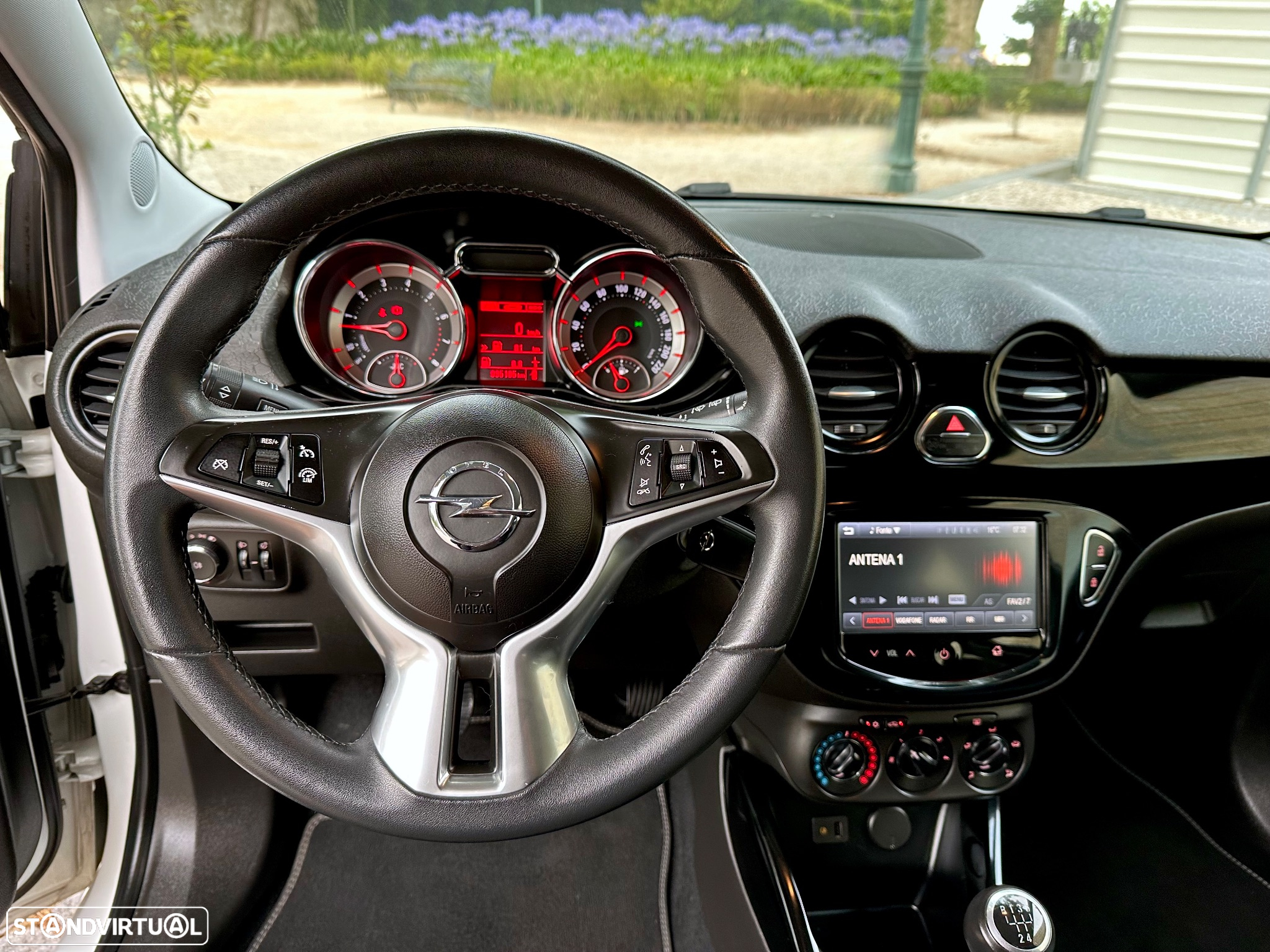 Opel Adam 1.2 Glam - 21