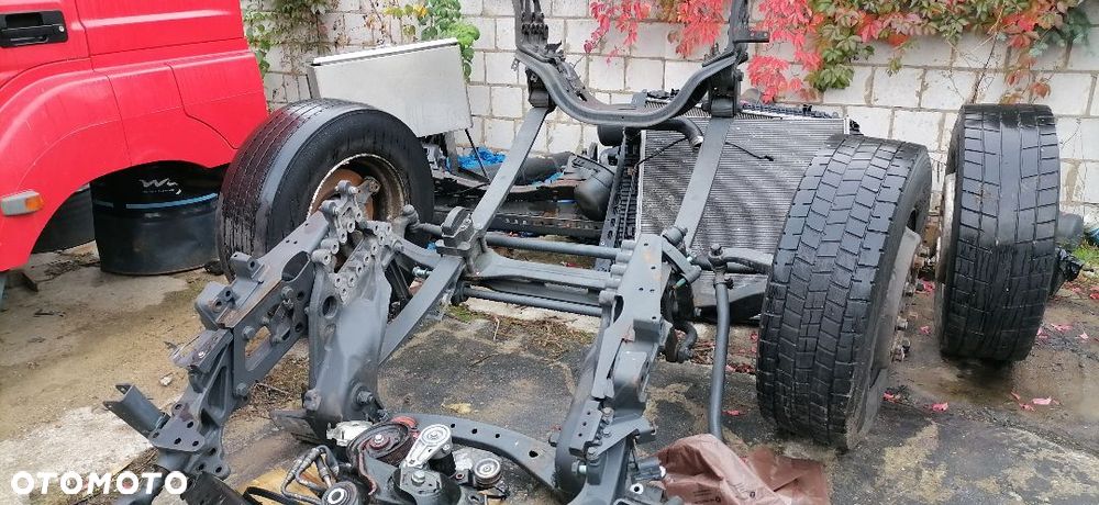 Zawieszenie przód przednie wózek Actros MP4 Arocs Antos standard