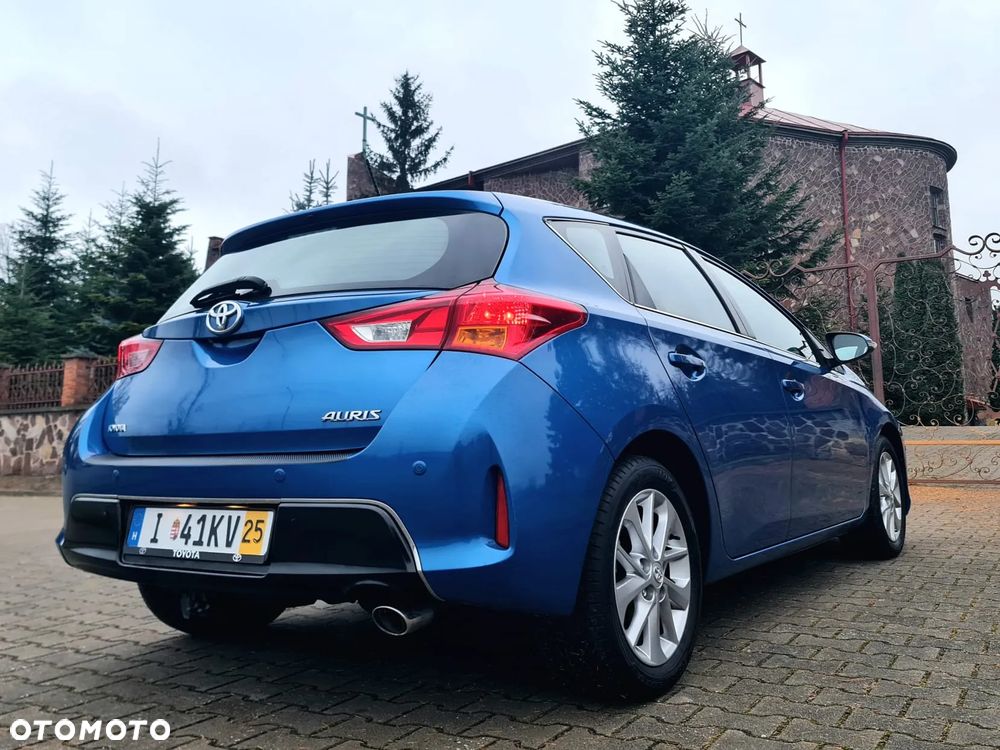 Toyota Auris 2.0 D-4D Executive - 5