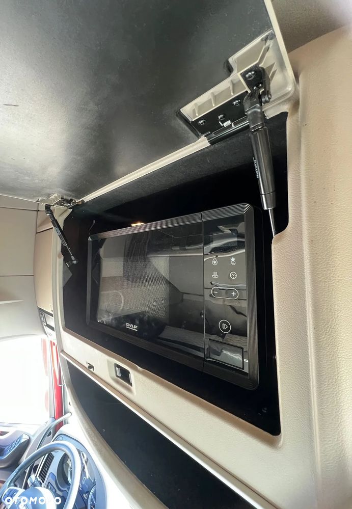 DAF XF 530 Super Space Cab | RETARDER | KLIMATYZACJA | EURO 6 | 2018 | 530 000 km - 9