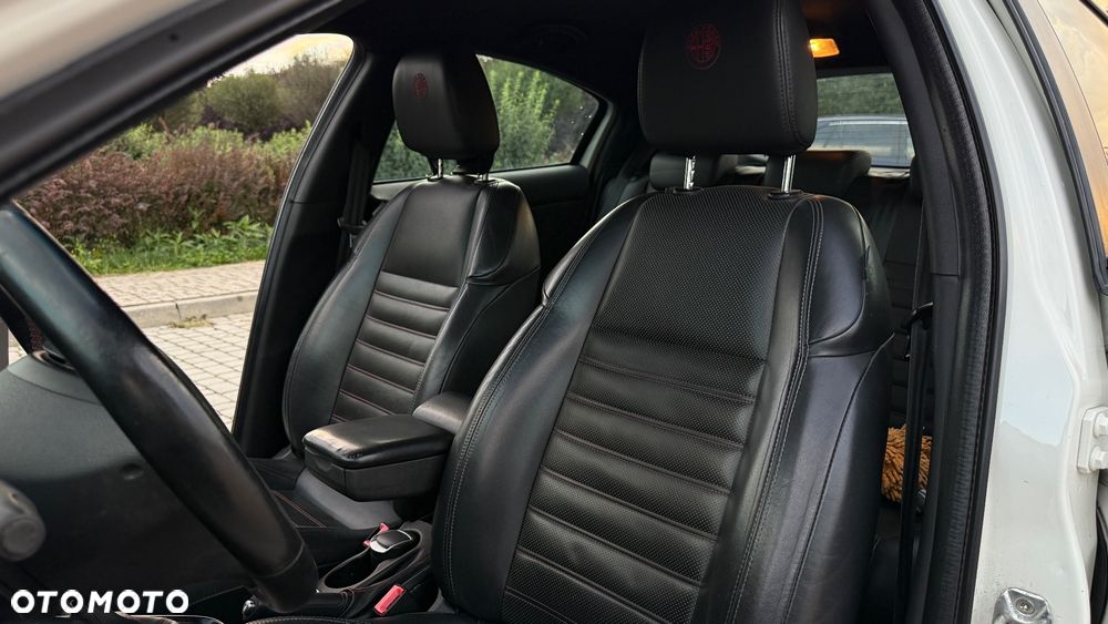 Alfa Romeo Giulietta 2.0 JTDM 16V - 8