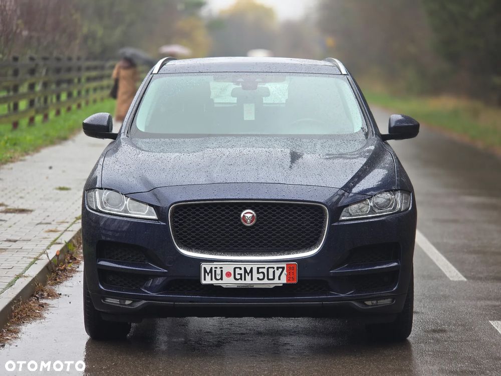 Jaguar F-Pace 2.0 i4D AWD Pure - 10