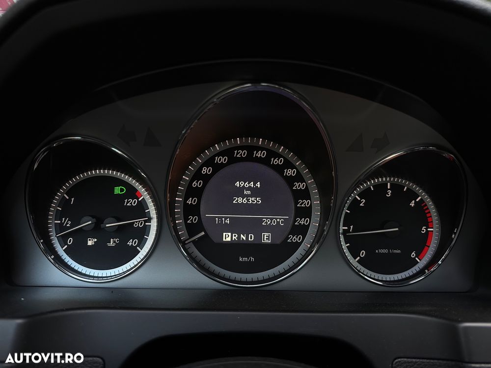 MERCEDES-BENZ C-Class 2010 — imagine 12