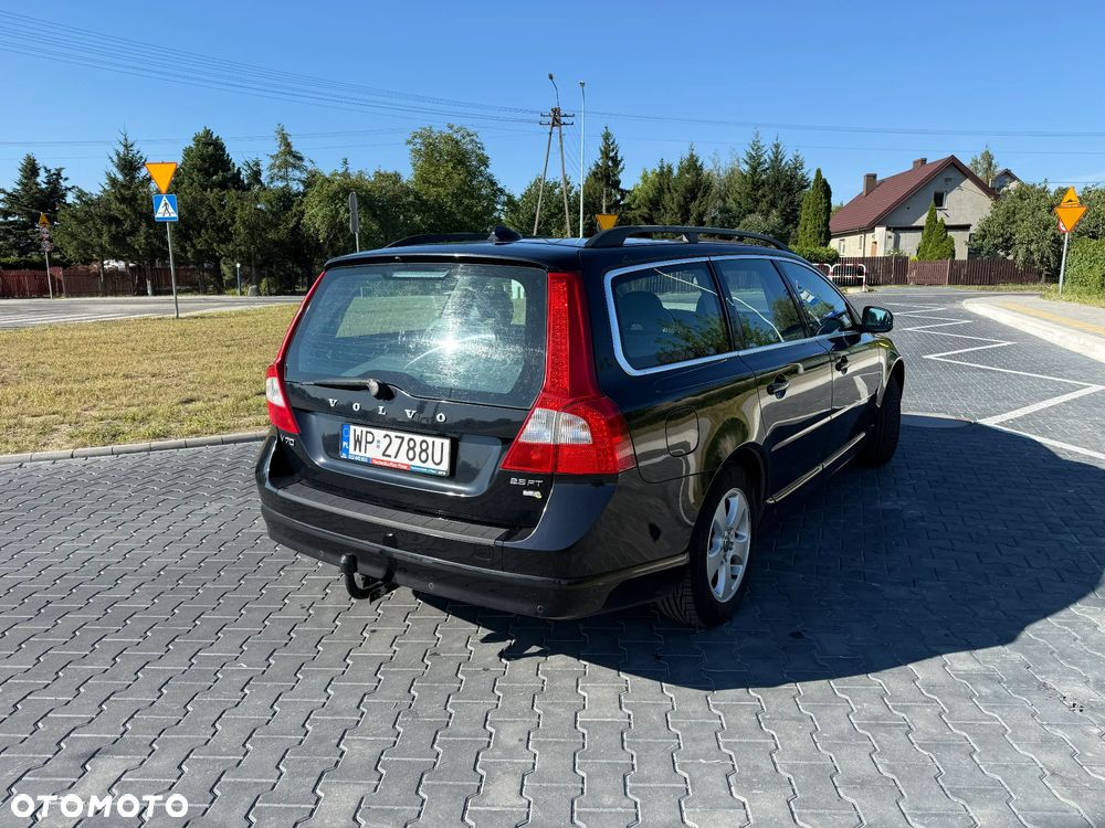 Volvo V70 2.5T Summum - 3