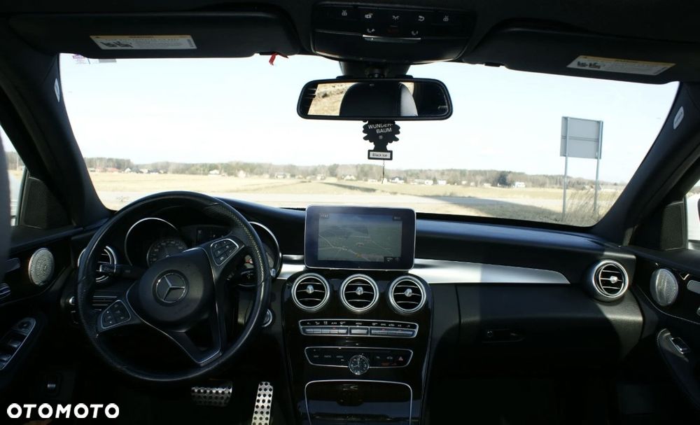 Mercedes-Benz Klasa C 300 9G-TRONIC - 8