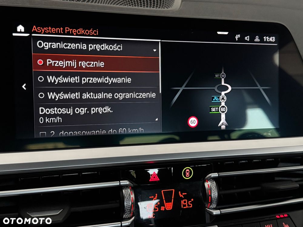 BMW Seria 3 320d Sport Line - 36