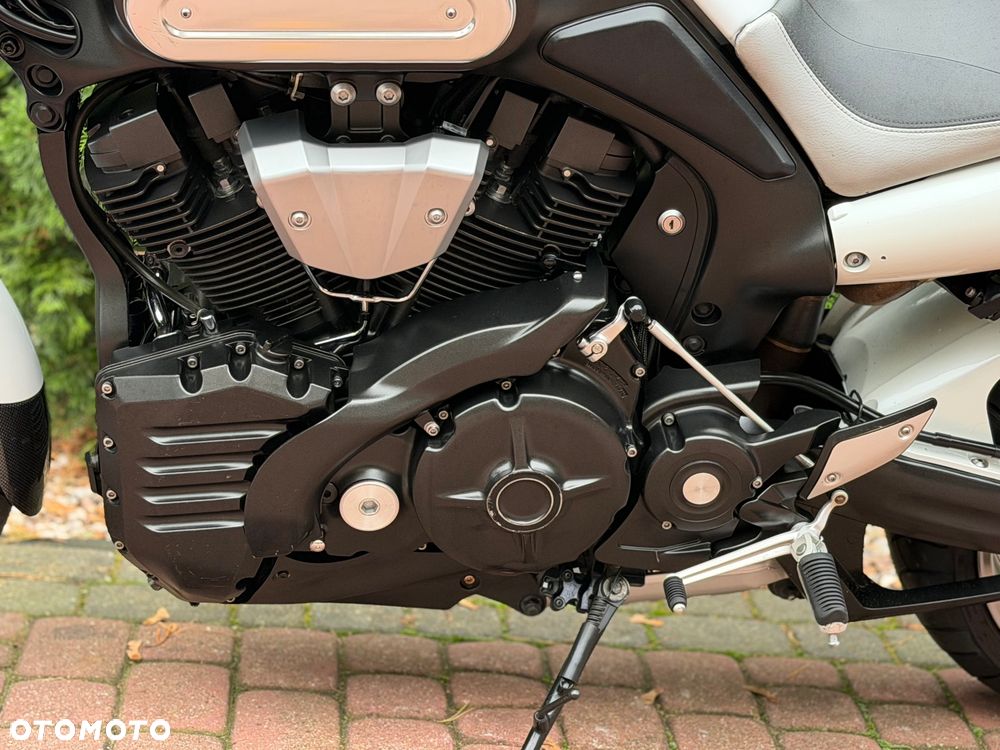 Yamaha MT - 16