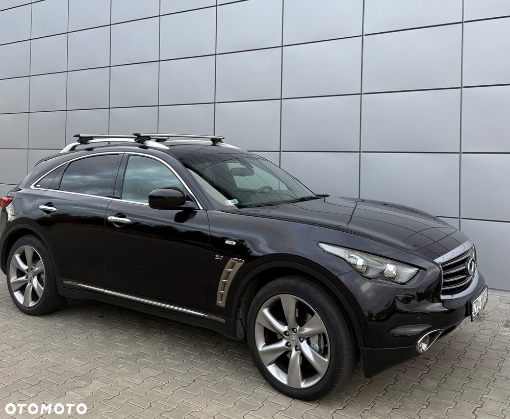 Infiniti Q70 ver-3-7-awd-s - 2