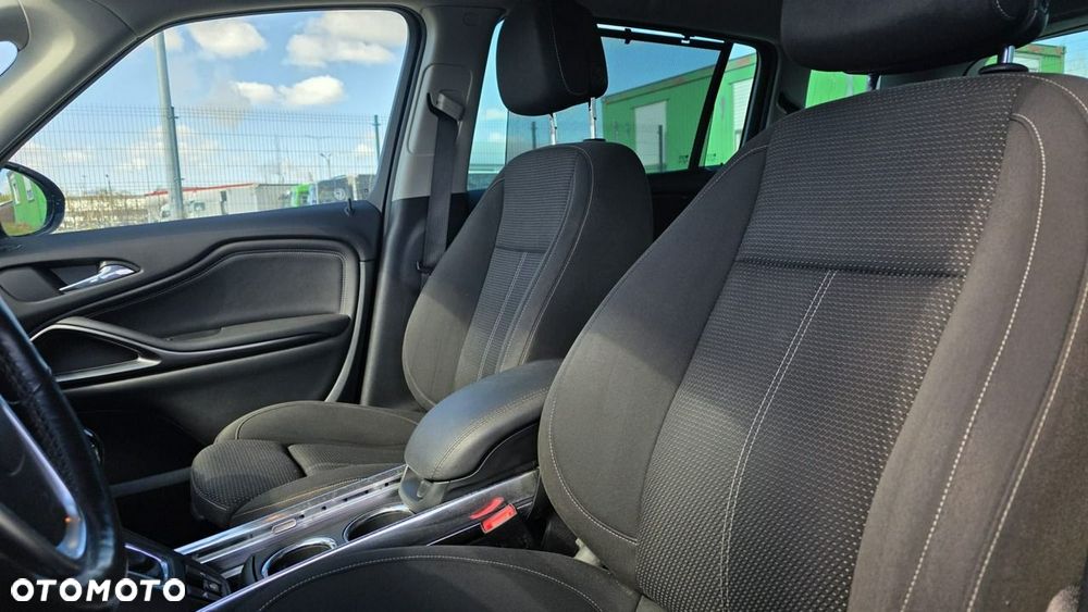 Opel Zafira - 19