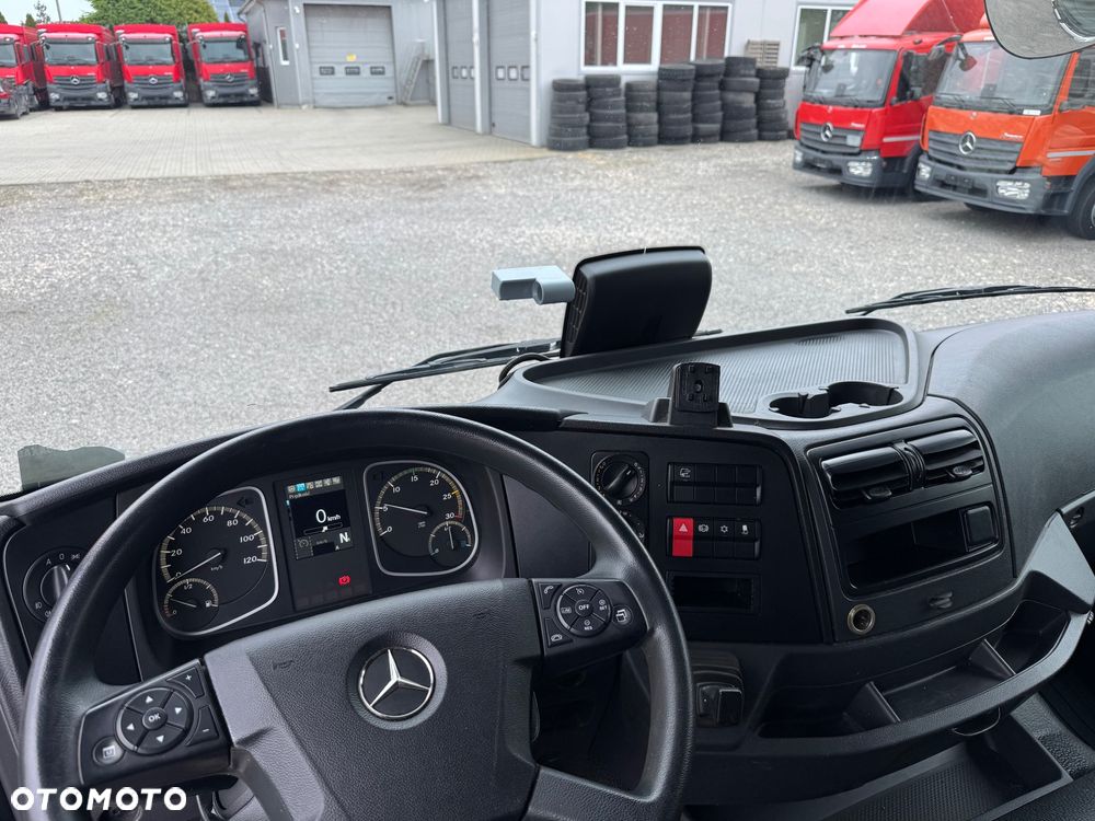 Mercedes-Benz ATEGO - 18