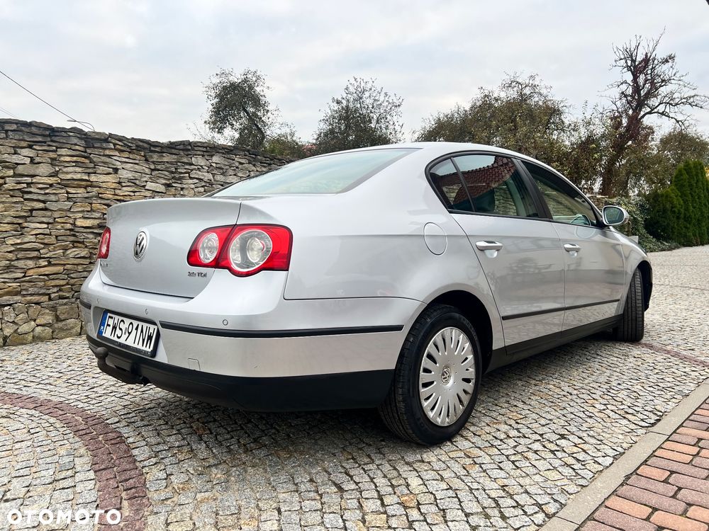 Volkswagen Passat 2.0 TDI DPF Comfortline - 2