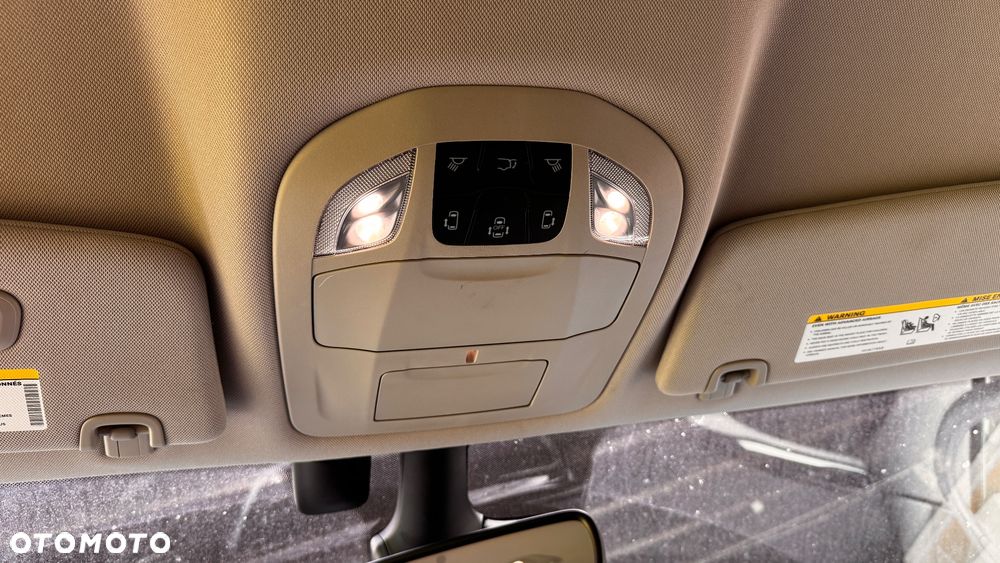 Chrysler Pacifica - 24