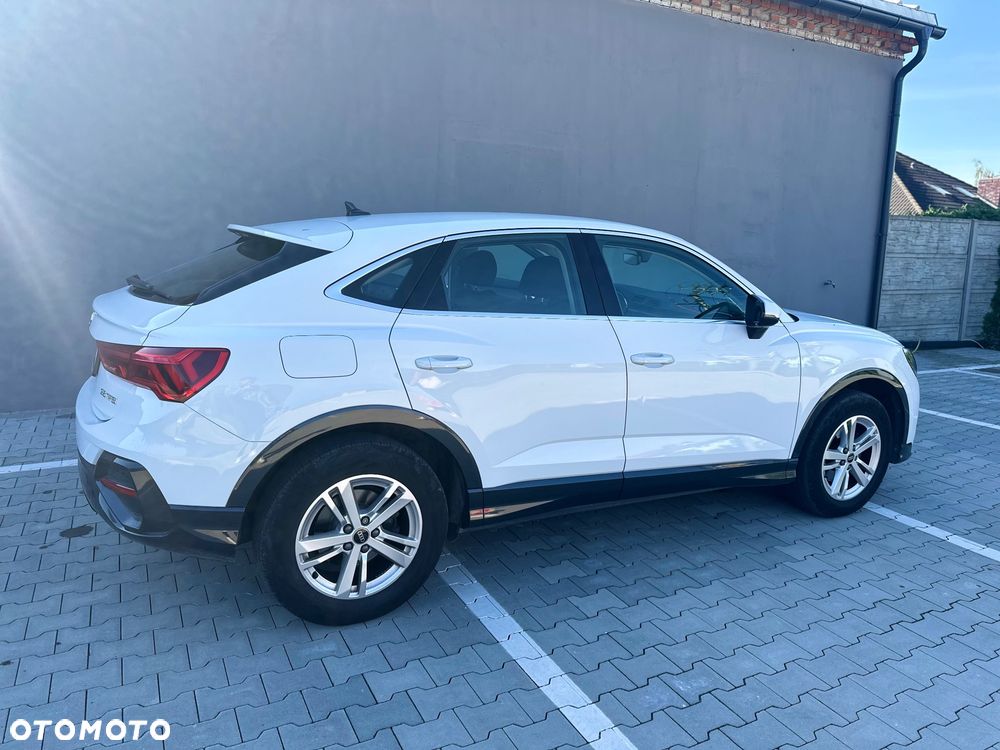 Audi Q3 - 21