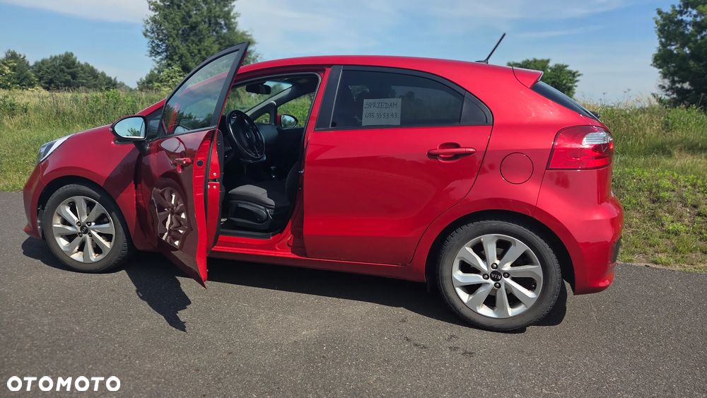 Kia Rio 1.2 L - 3
