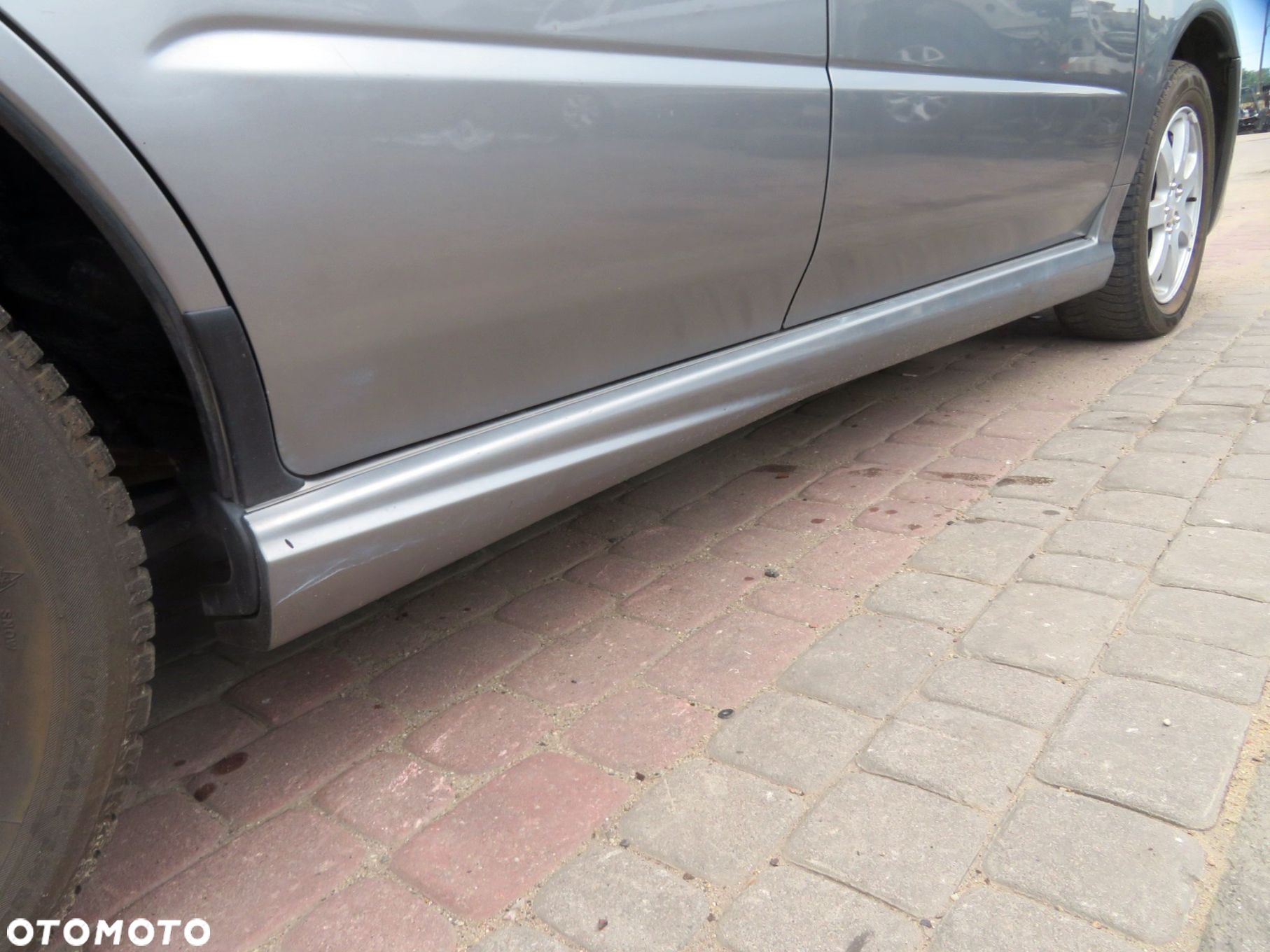 LISTWA PROGOWA PRAWA IMPREZA II GG LIFT KOMBI 45A 96051FE100LR SUBARU 2006-2007 - 1