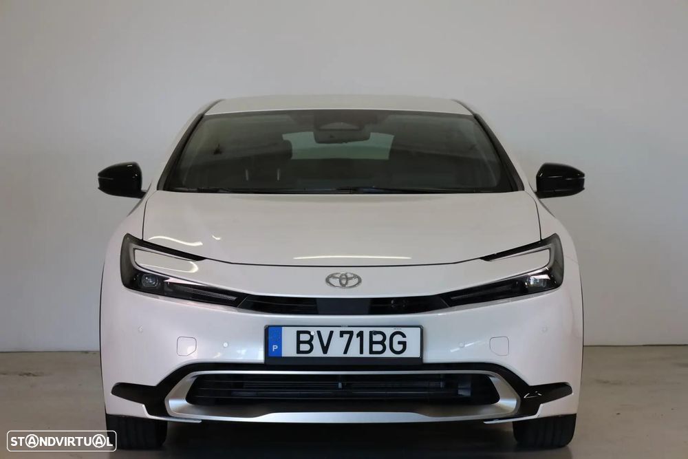 Toyota Prius 2.0 Plug-in Luxury - 3