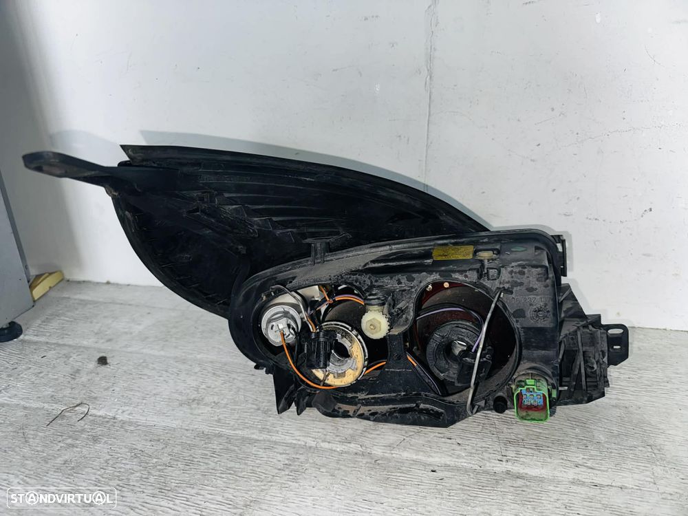 Farol Esquerdo Ford Puma - 98/00 - 8