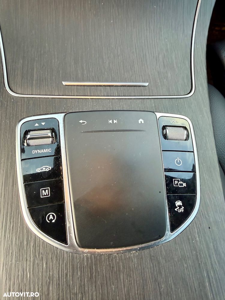 Mercedes-Benz GLC 300 4MATIC - 10