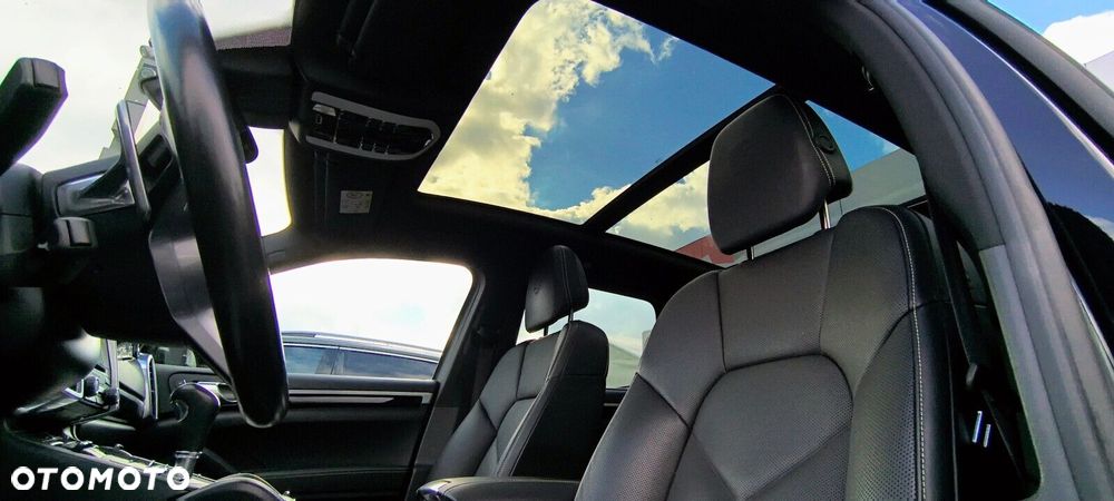 Porsche Cayenne - 11