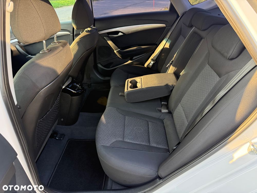 Hyundai i40 1.6 GDI Comfort + - 23