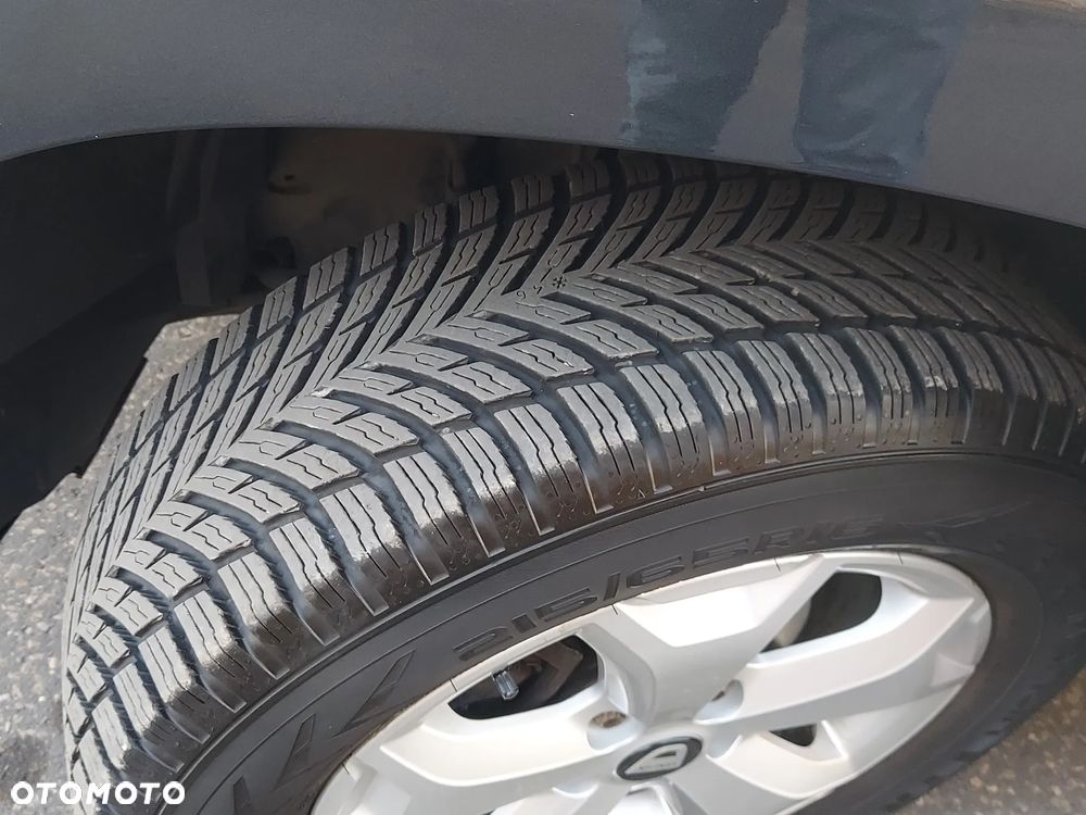 Dacia Duster 1.6 SCe Access S&S - 19