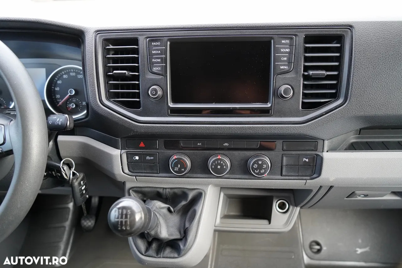 Volkswagen CRAFTER / 2.0 D / VAN TABĂ / GVW: 3500 KG / 2018 / IMPORTAT / DUPĂ CONTRACTUL DE SERVICE - 30