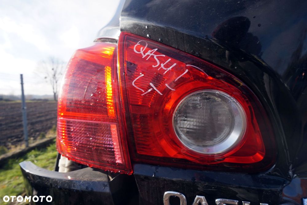 LAMPA TYLNA LEWA KLAPY BAGAŻNIKA QASHQAI I J10 26555-JD800 NISSAN 2006-2009 - 1