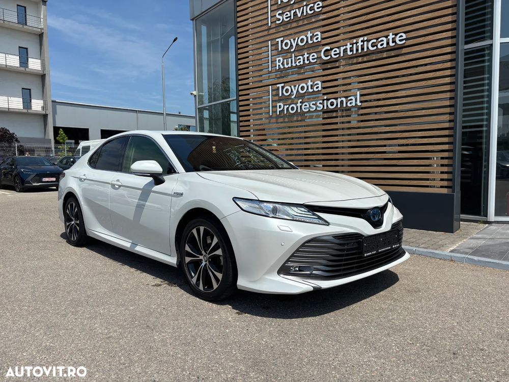 TOYOTA Camry 2021