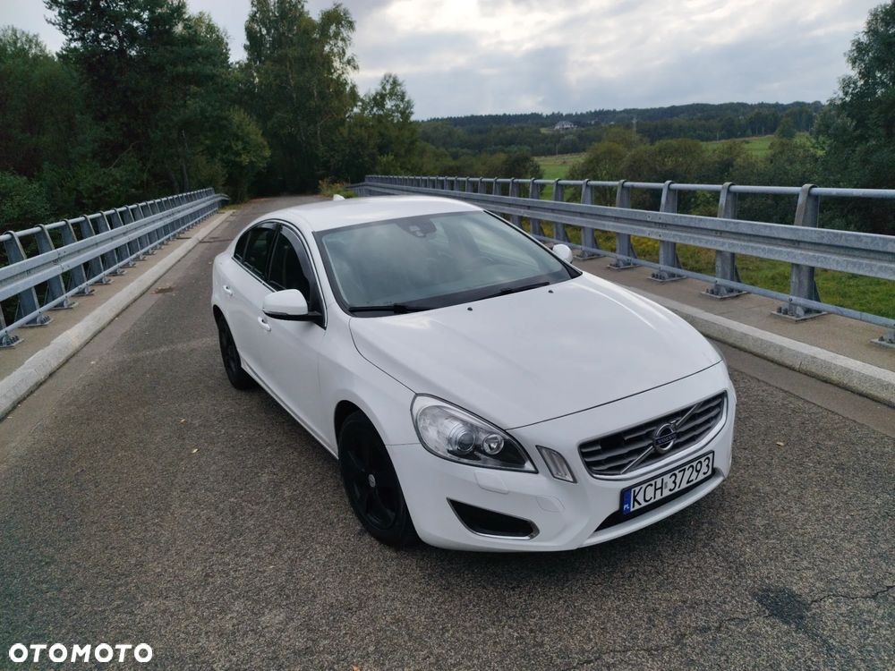 Volvo S60 D3 Summum - 1